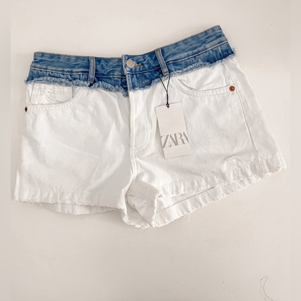 ZARA SHORTS CUT DENIM BLUE /WHITE SIZE 8 5520/004